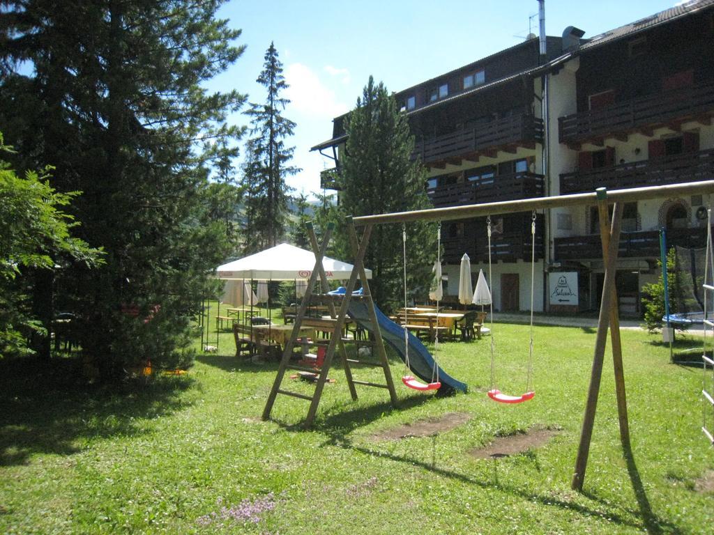 Aparthotel Salvan Kurfar